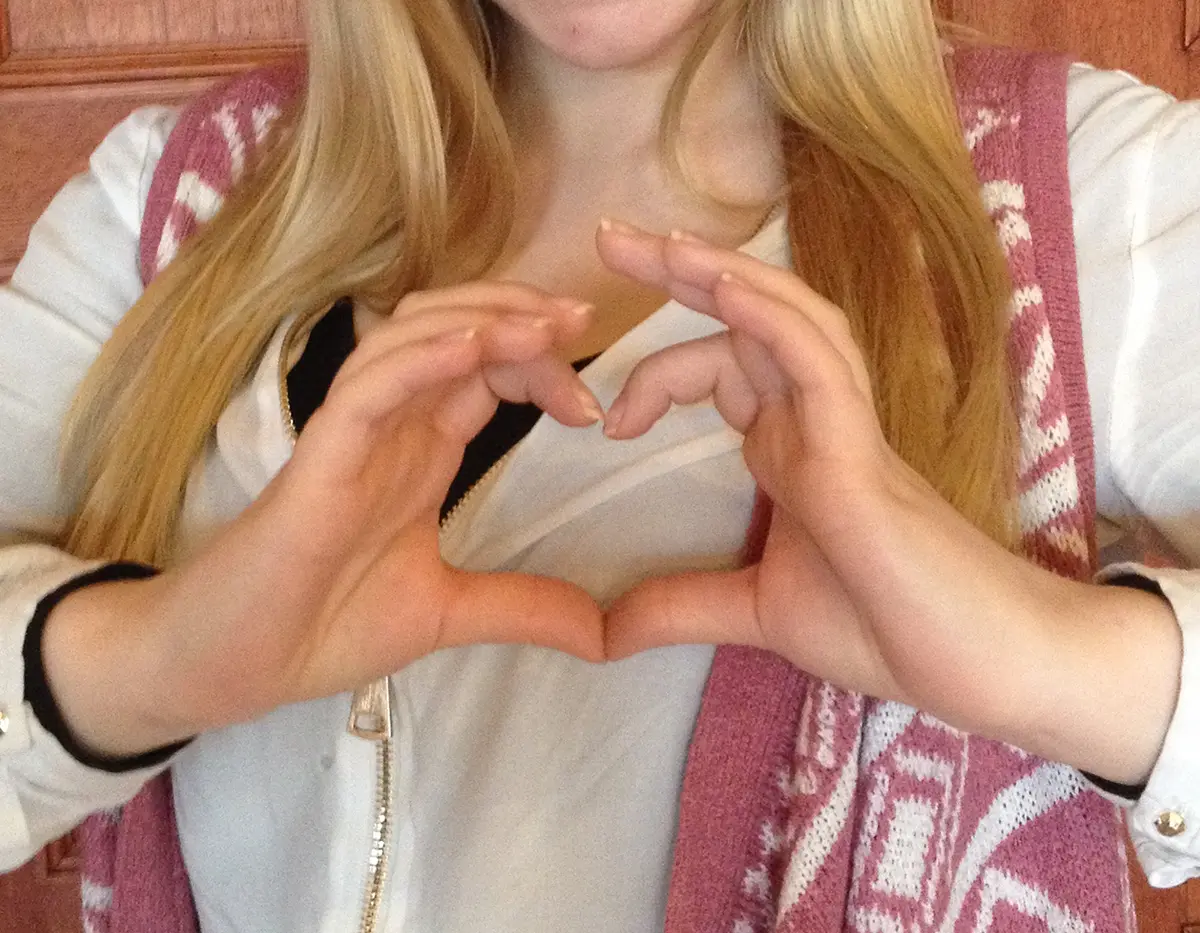 Eine Gruppe von Diakonieschwestern unterschiedlichen Alters